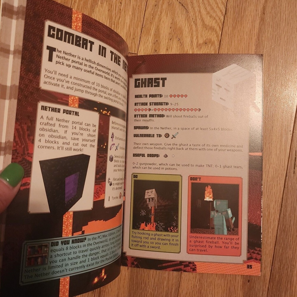Minecraft Combat Handbook Updated Edition Guide Book Game Strategy - Picture 3 of 3